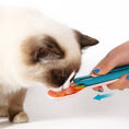 Load image into Gallery viewer, Treat Spoon paws shape
