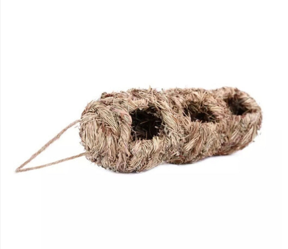 Hand-woven humming bird houses